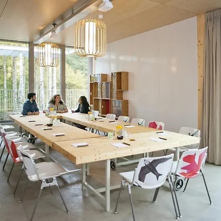 Stayokay - De Brabantse Wal Hostel *